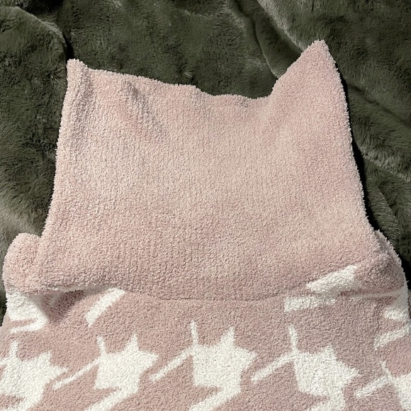 Barefoot Dreams Houndstooth vintage rose pullover XL New with tags - Picture 3 of 5